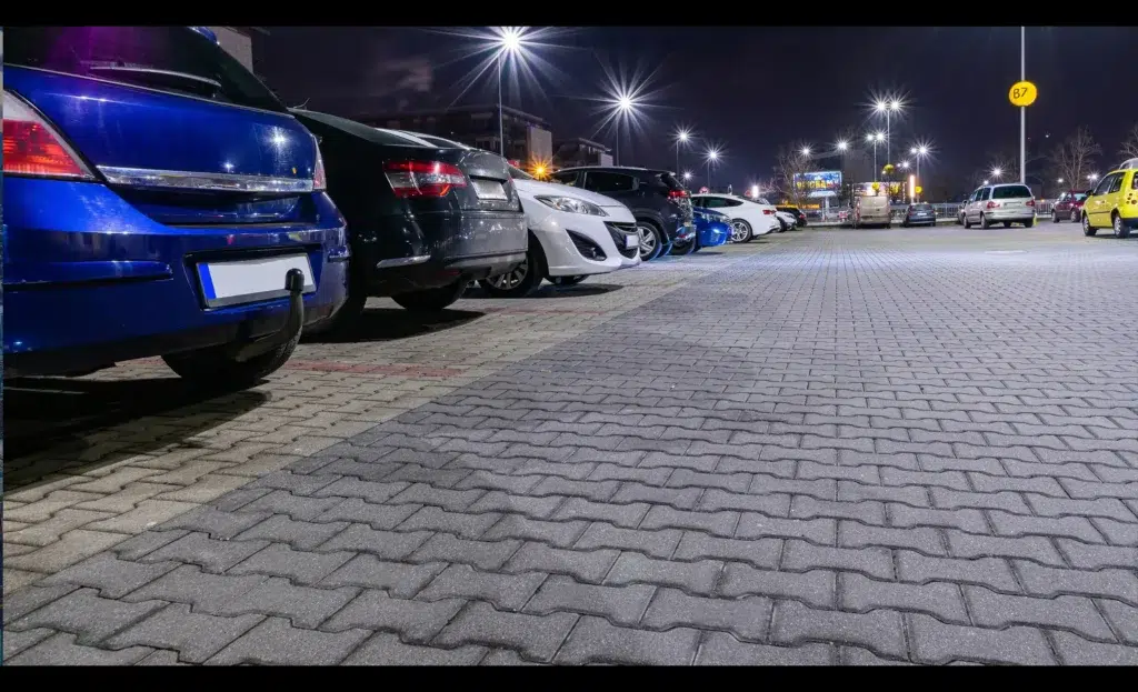 Top-10-Benefits-of-Automotive-Dealership-main-photo-sirix